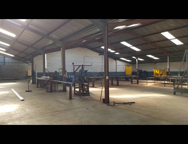 1,850M² FACTORY FOR SALE IN BLACKHEATH INDUSTRIAL